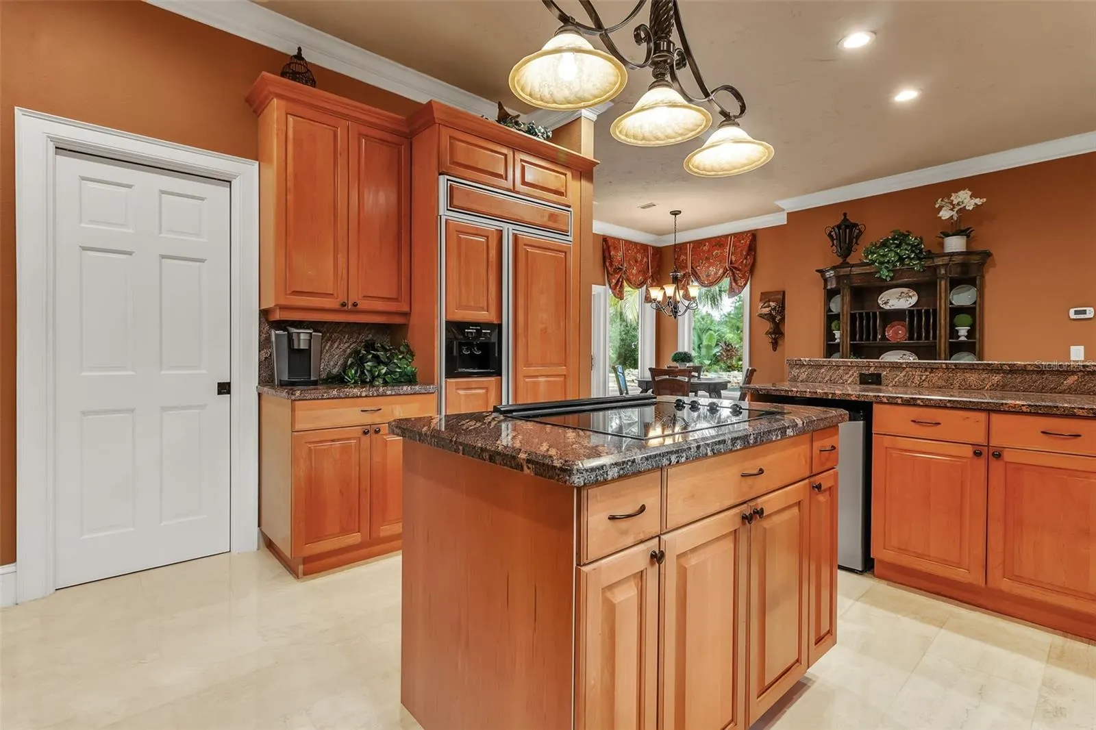 422 BLUE GARDEN LN