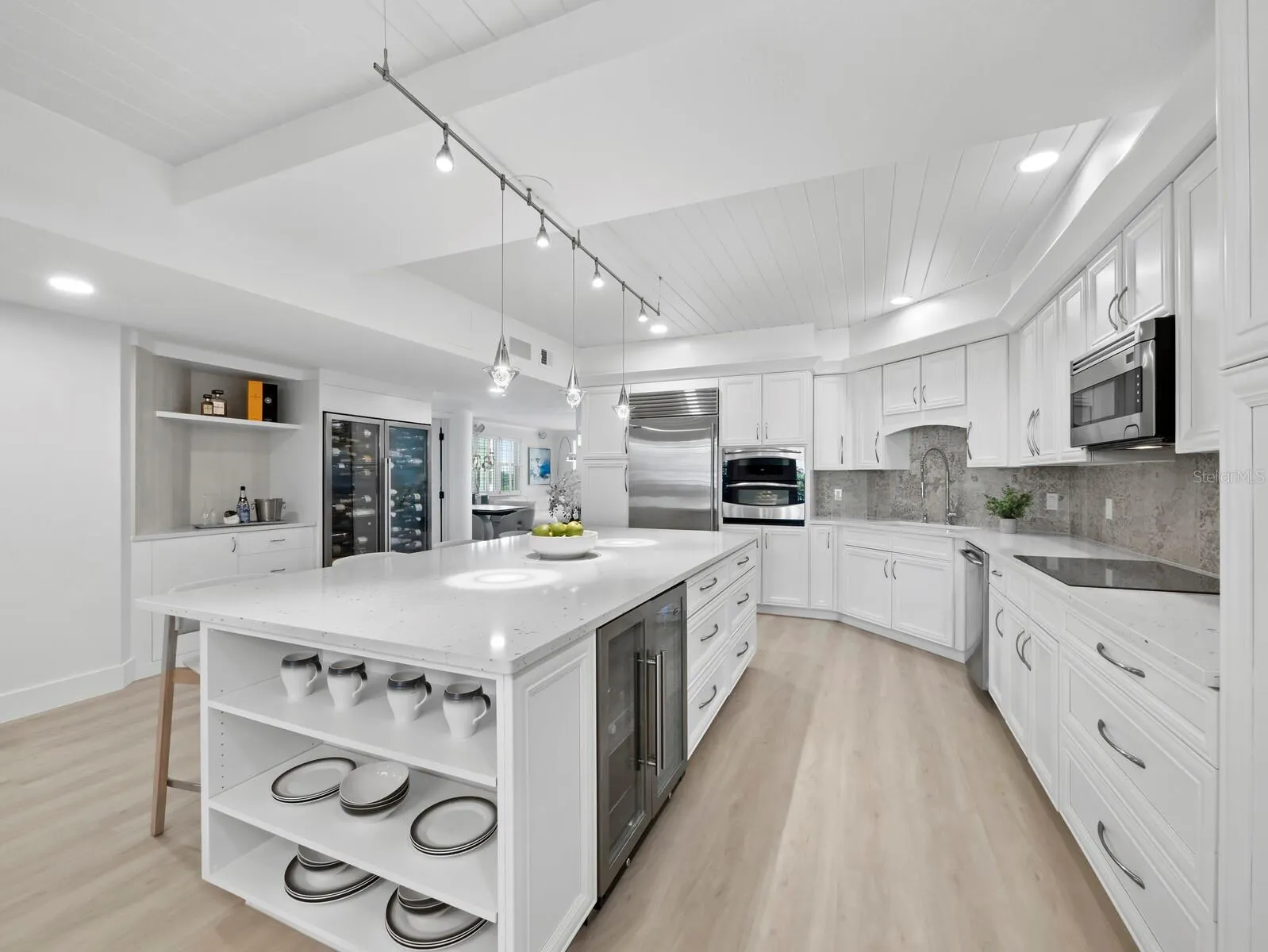 1260 DOLPHIN BAY WAY #301 #301