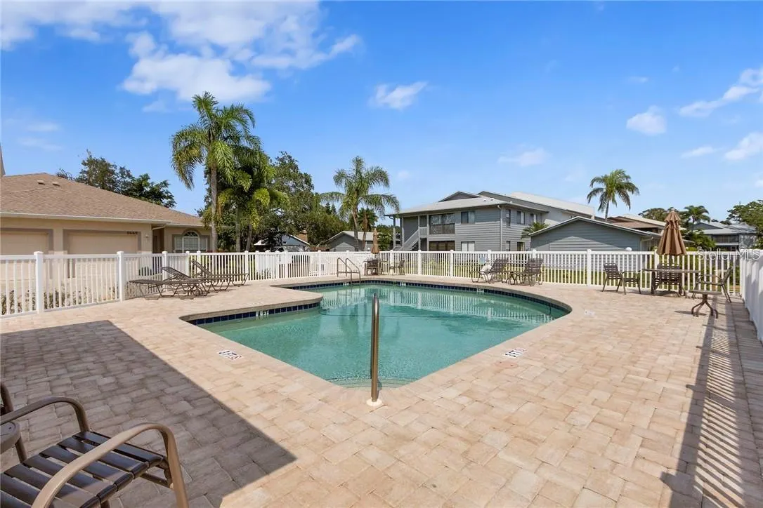 2747 73RD CT W
