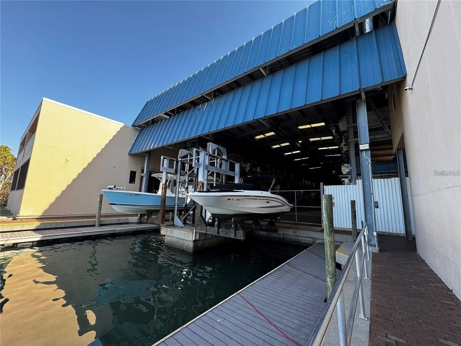 408 GULF OF MEXICO DR #2114 #2114