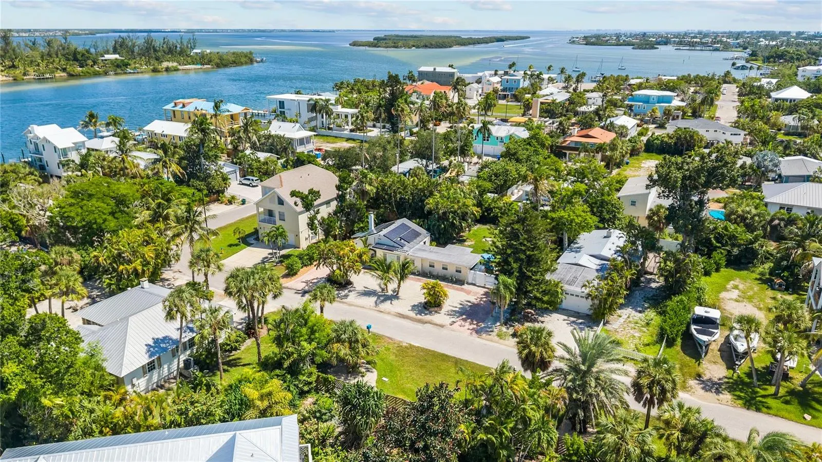 760 LONGBOAT CT