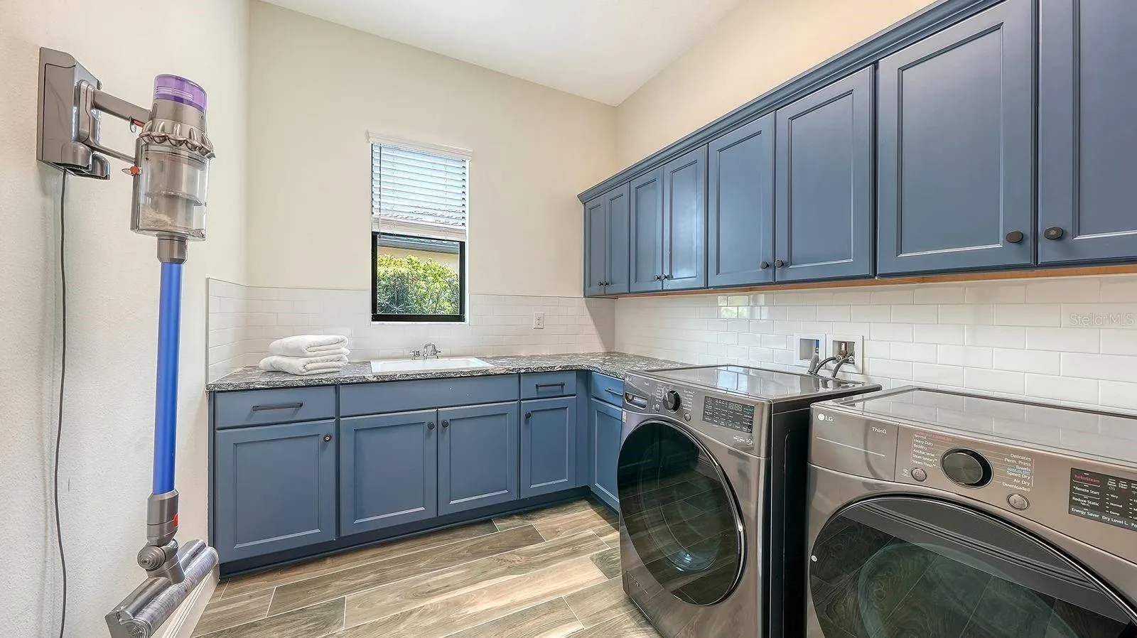 16720 BERWICK TER