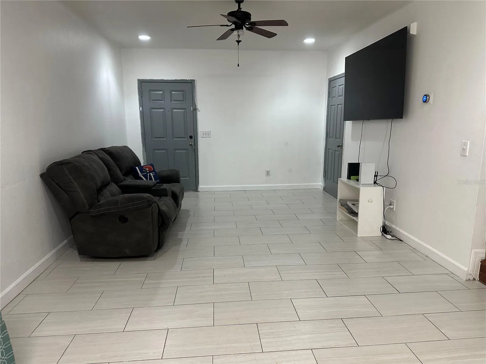 2325 28TH AVE E