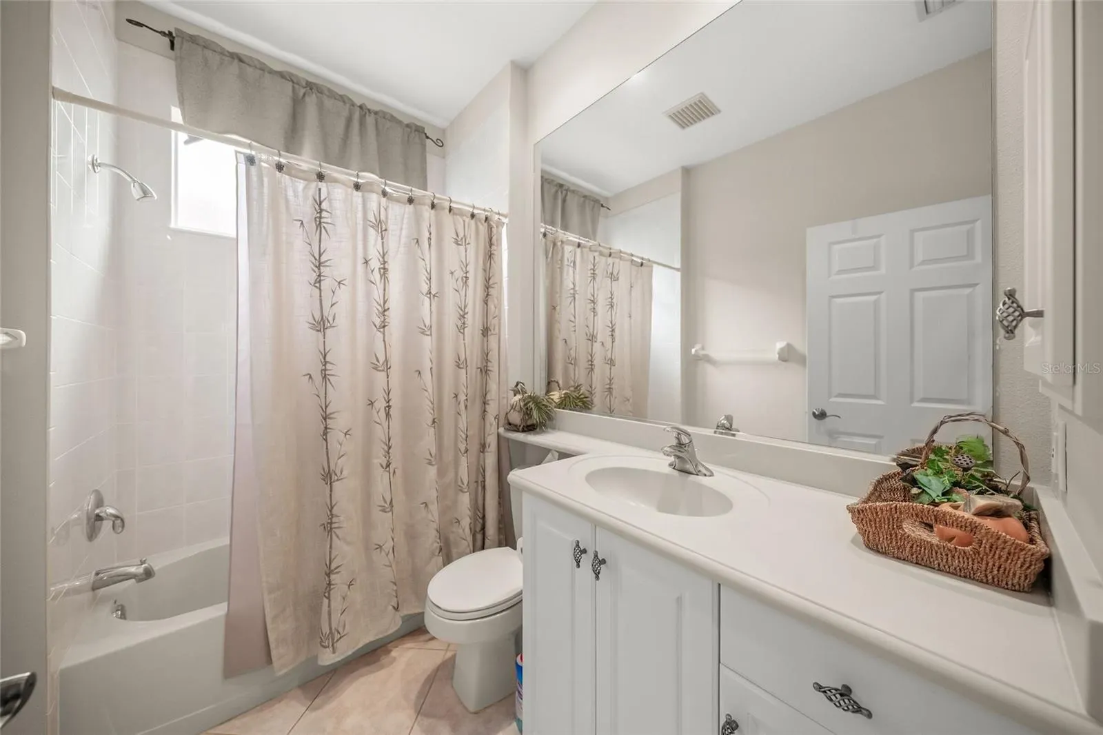 1346 THORNAPPLE DR