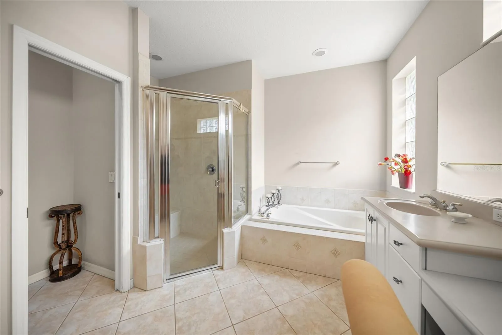 1346 THORNAPPLE DR