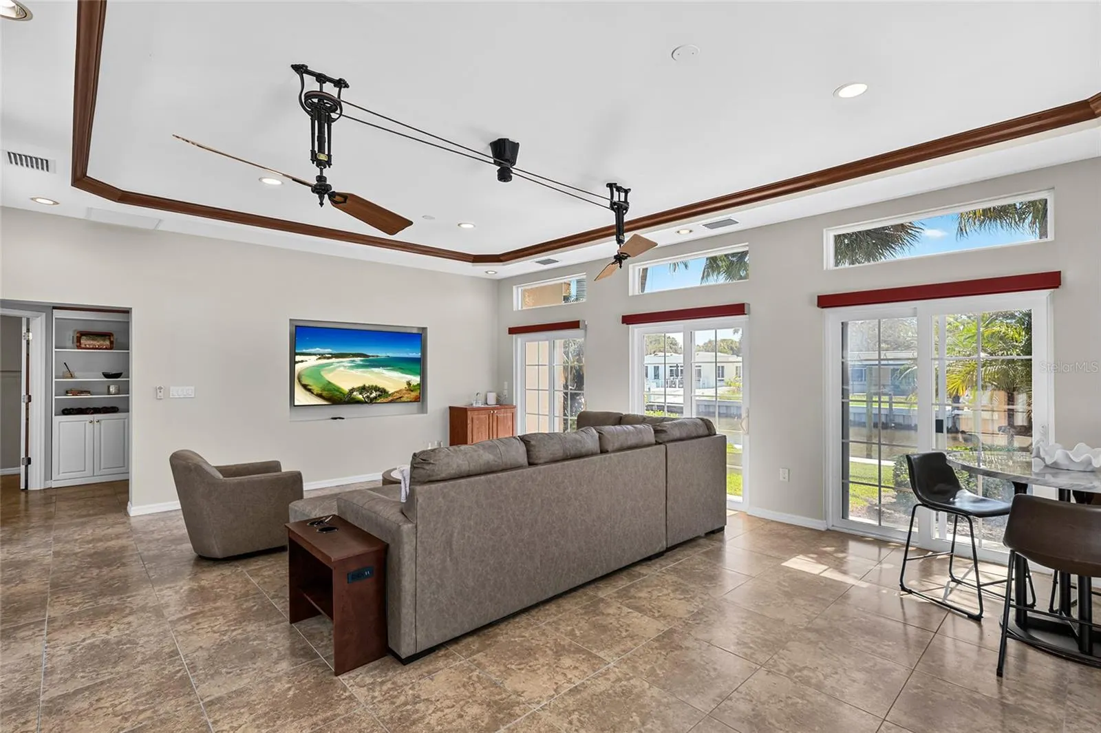 5376 SHADOW LAWN DR