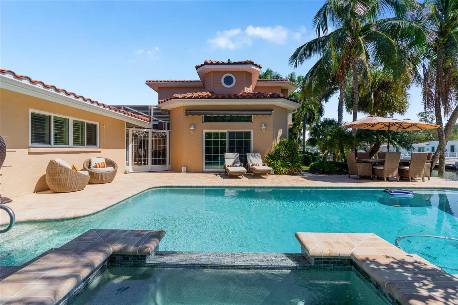 5376 SHADOW LAWN DR