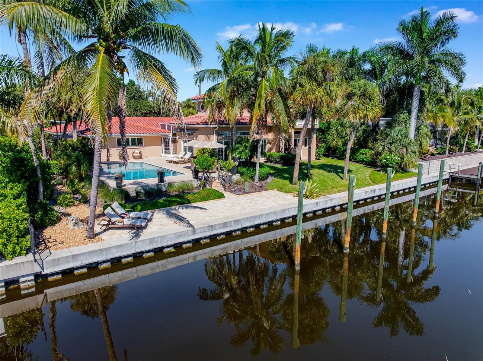 5376 SHADOW LAWN DR