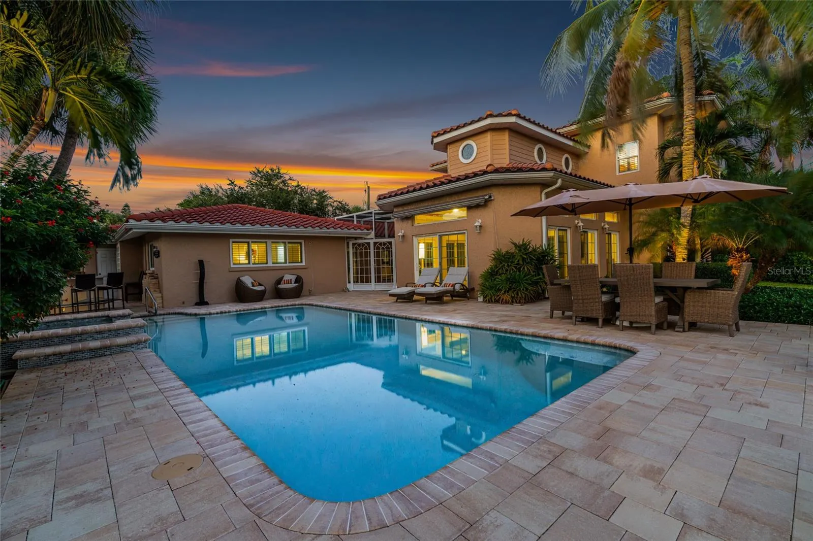 5376 SHADOW LAWN DR