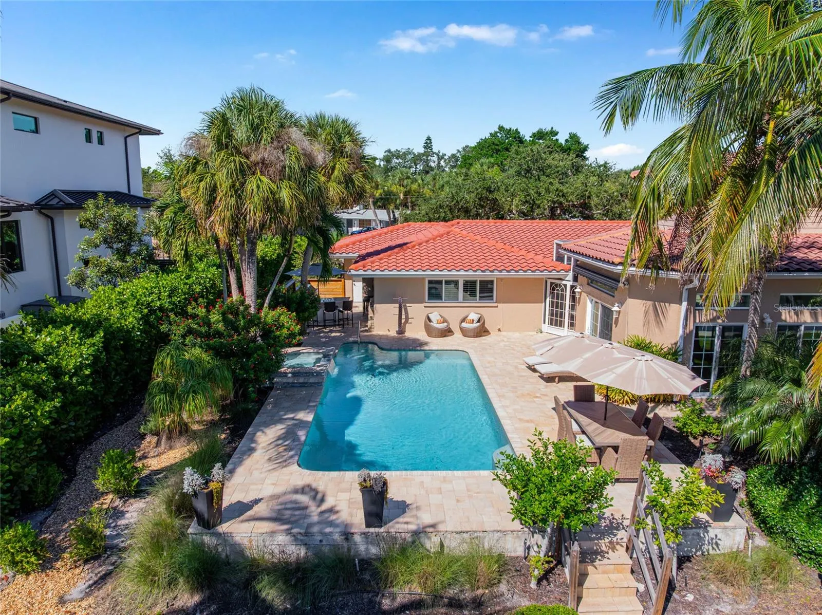 5376 SHADOW LAWN DR