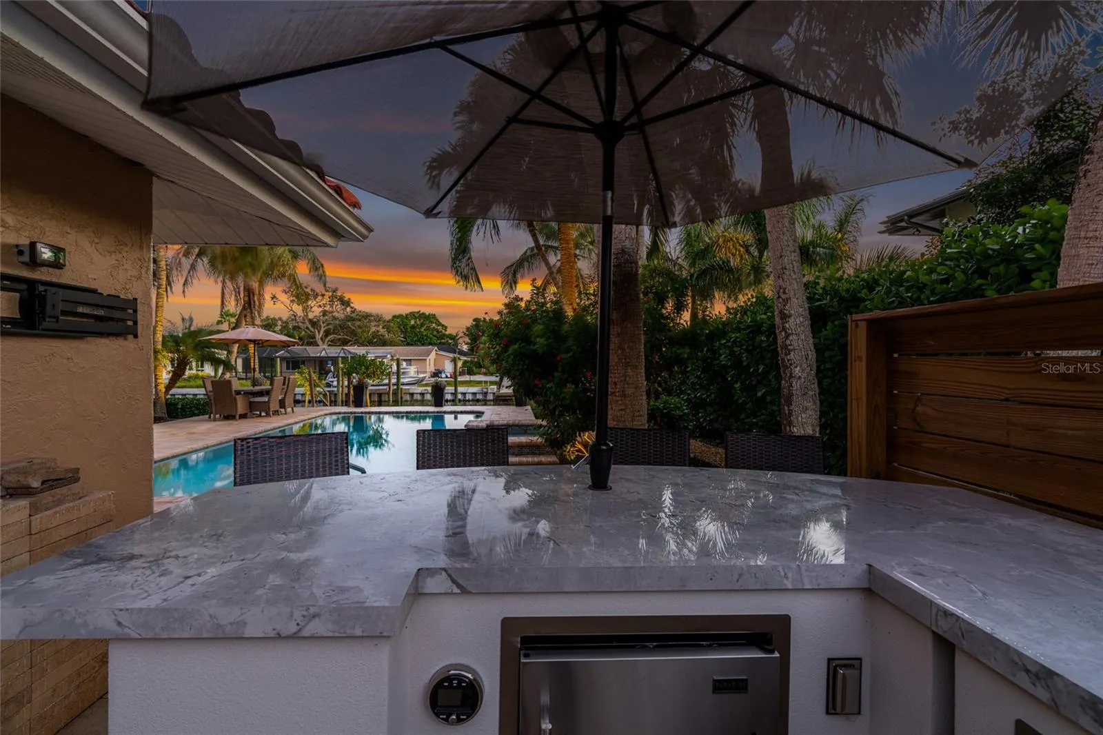 5376 SHADOW LAWN DR
