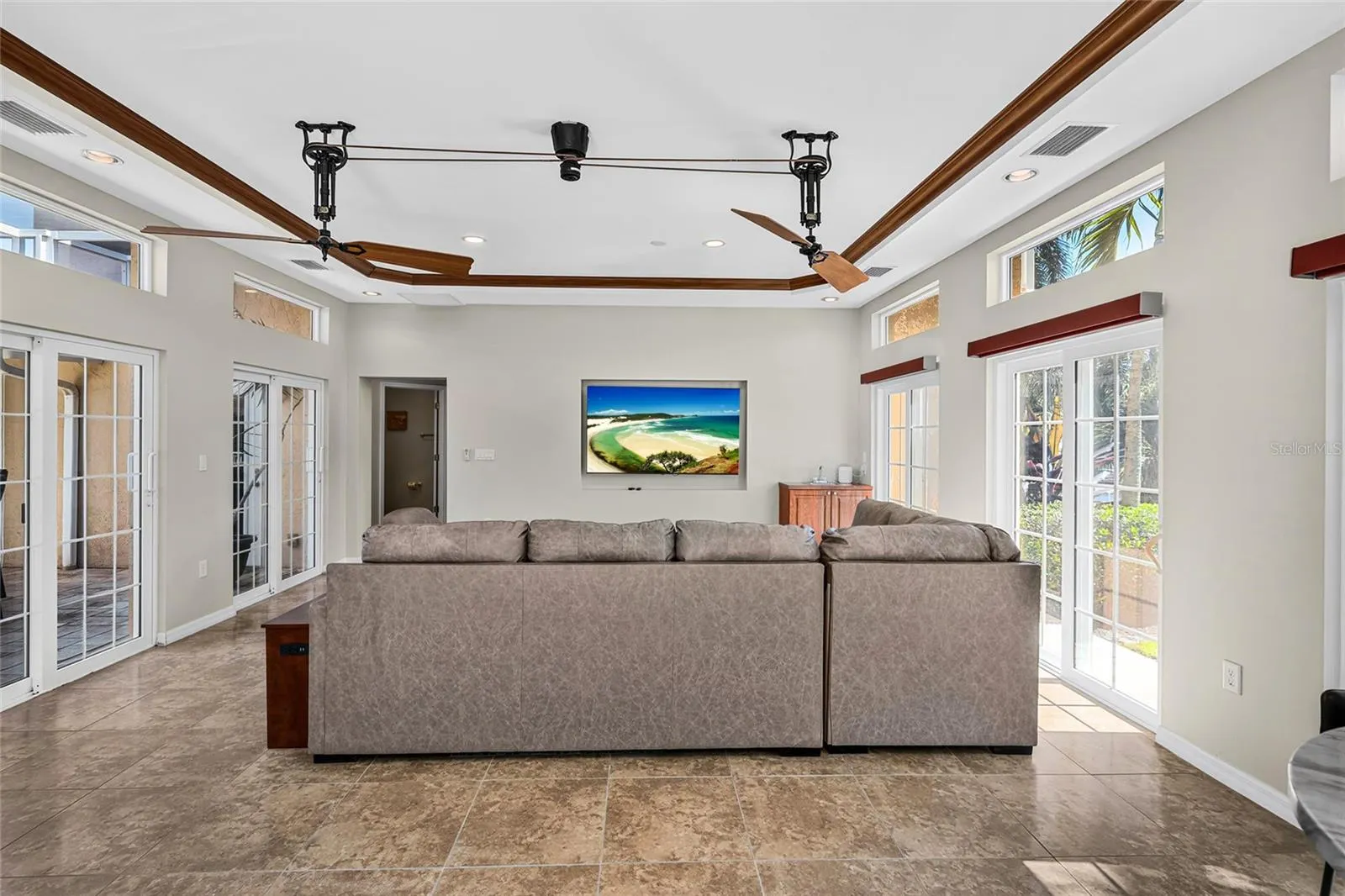 5376 SHADOW LAWN DR