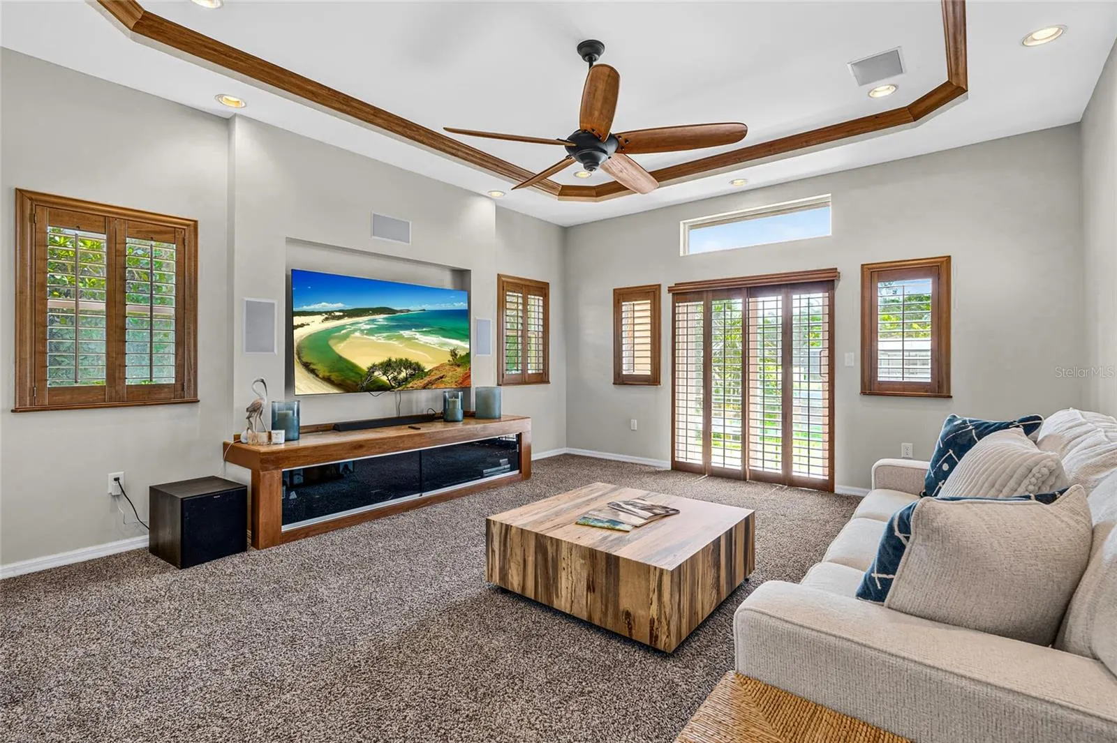 5376 SHADOW LAWN DR