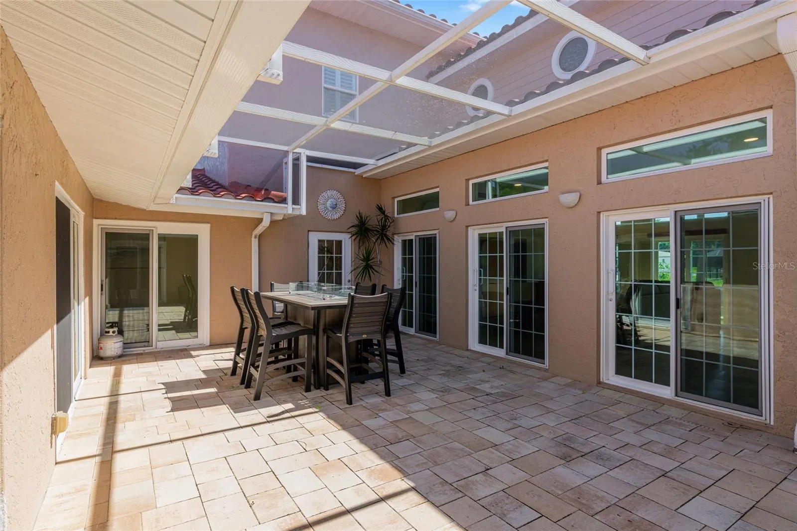 5376 SHADOW LAWN DR