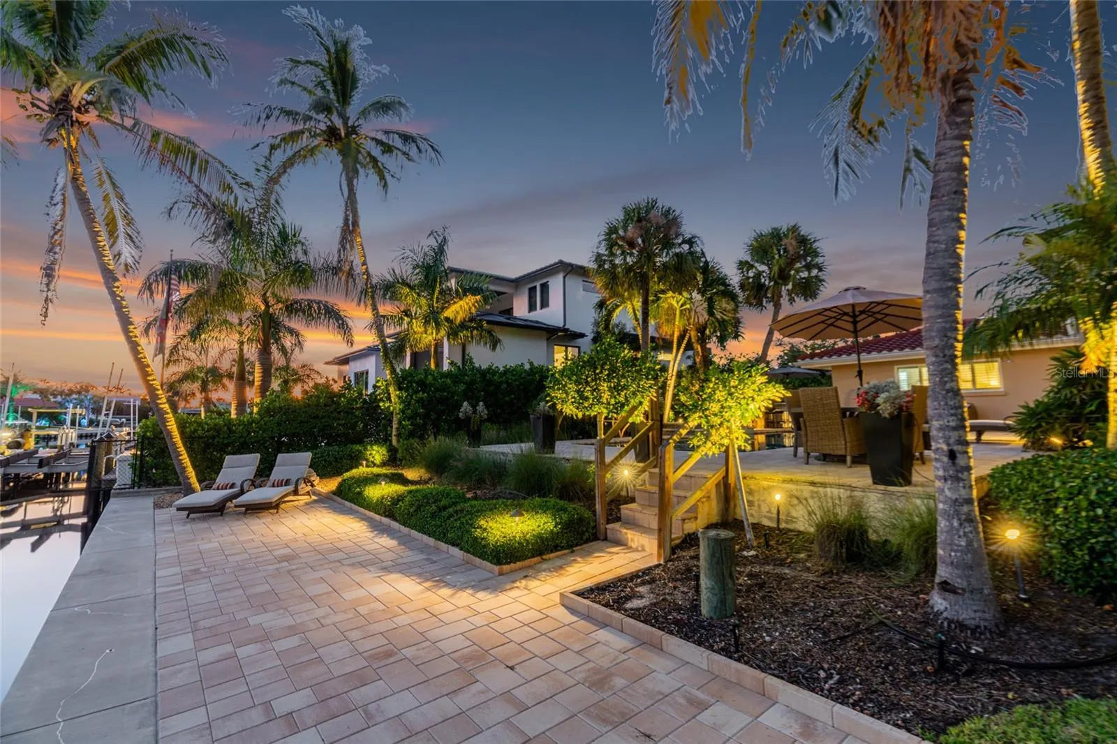 5376 SHADOW LAWN DR