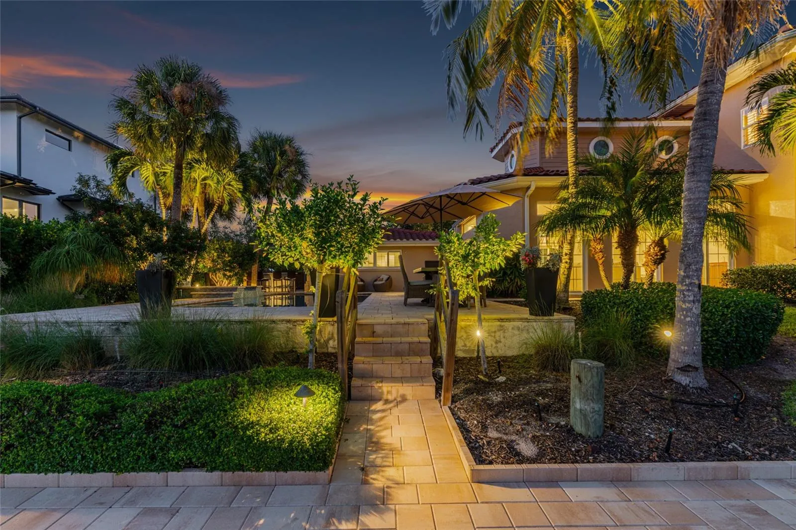 5376 SHADOW LAWN DR