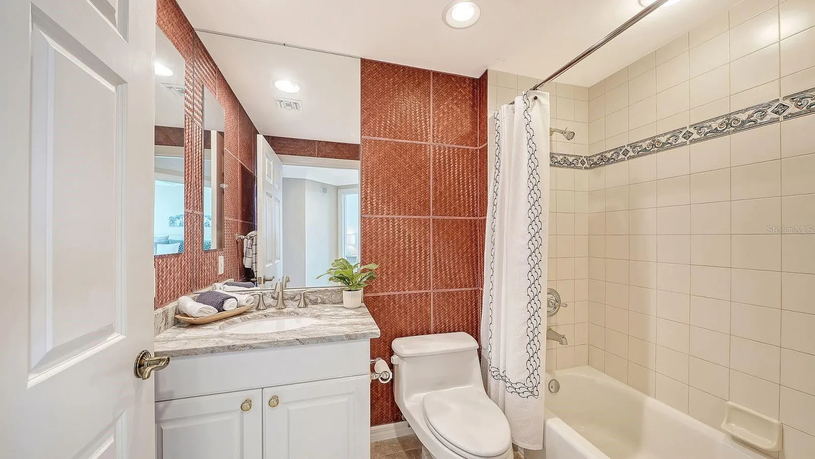 385 NORTH POINT RD #701 #701