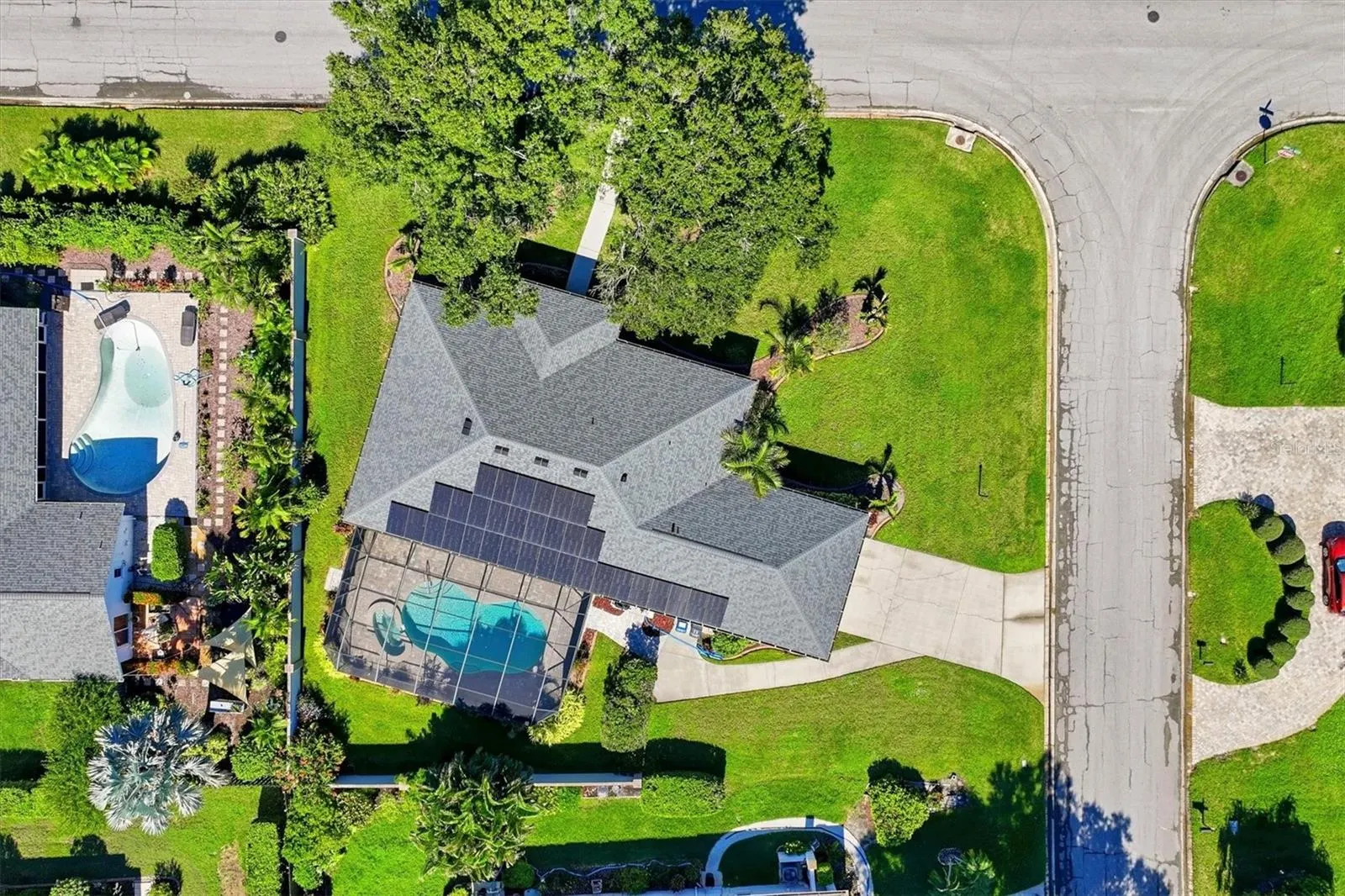 6993 COUNTRY LAKES CIR