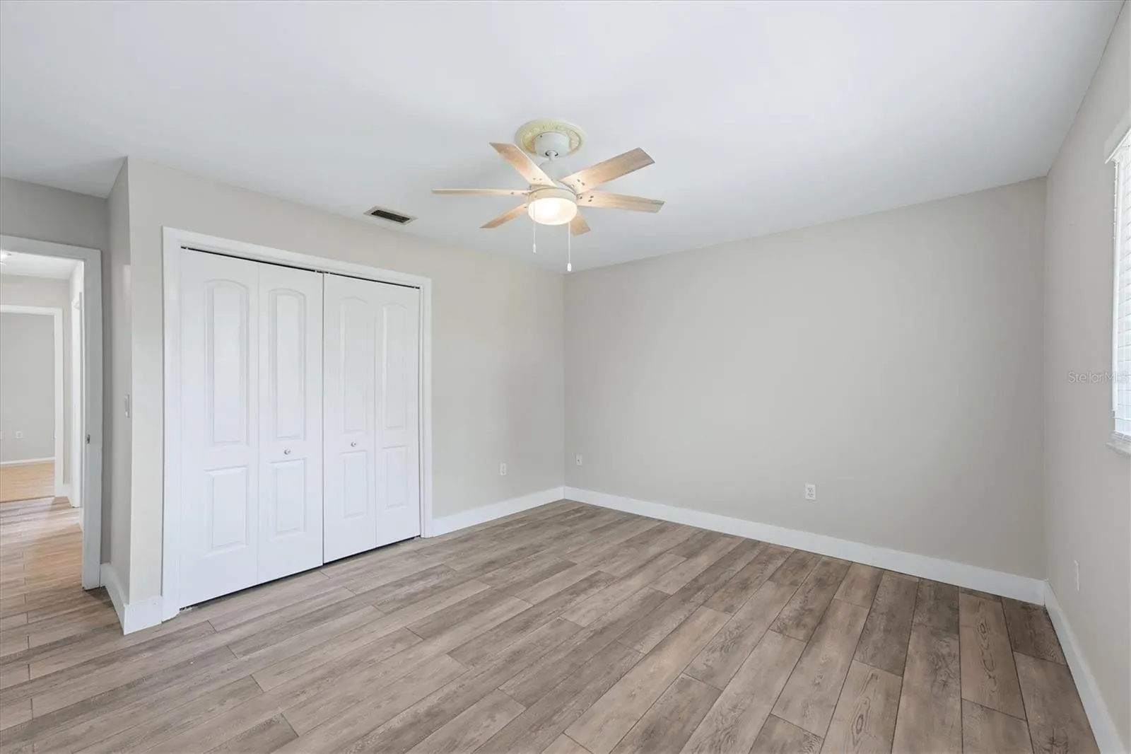 6993 COUNTRY LAKES CIR