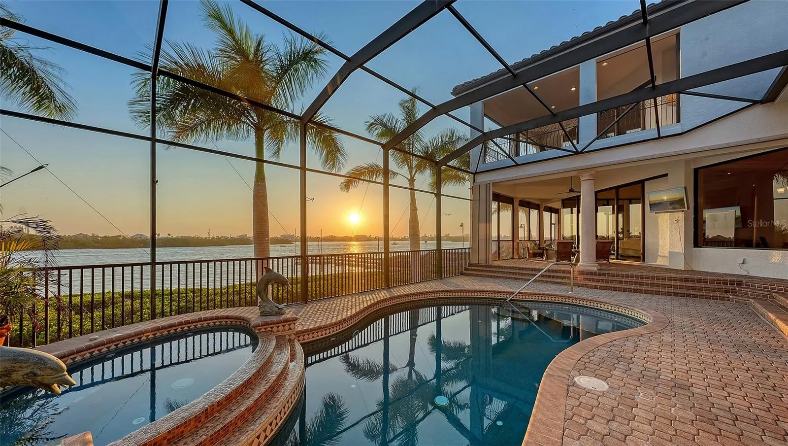 275 LOOKOUT POINT DR