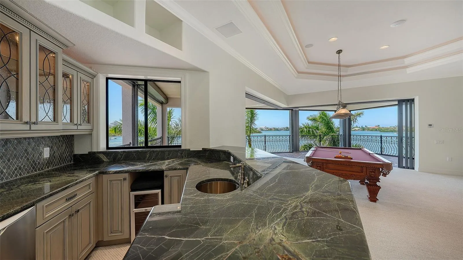 275 LOOKOUT POINT DR