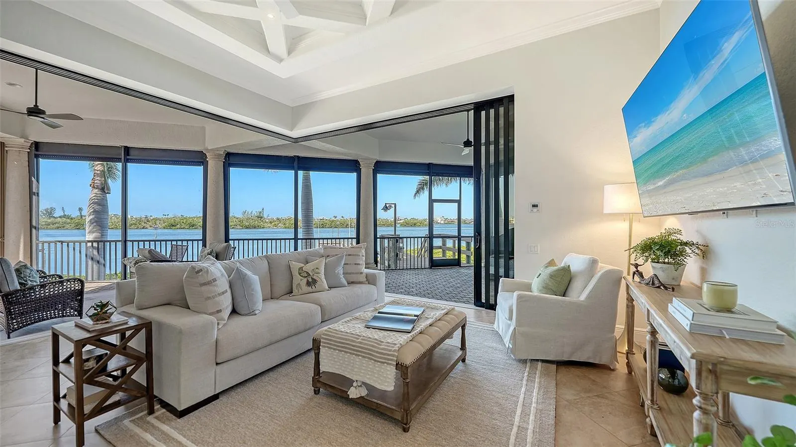 275 LOOKOUT POINT DR