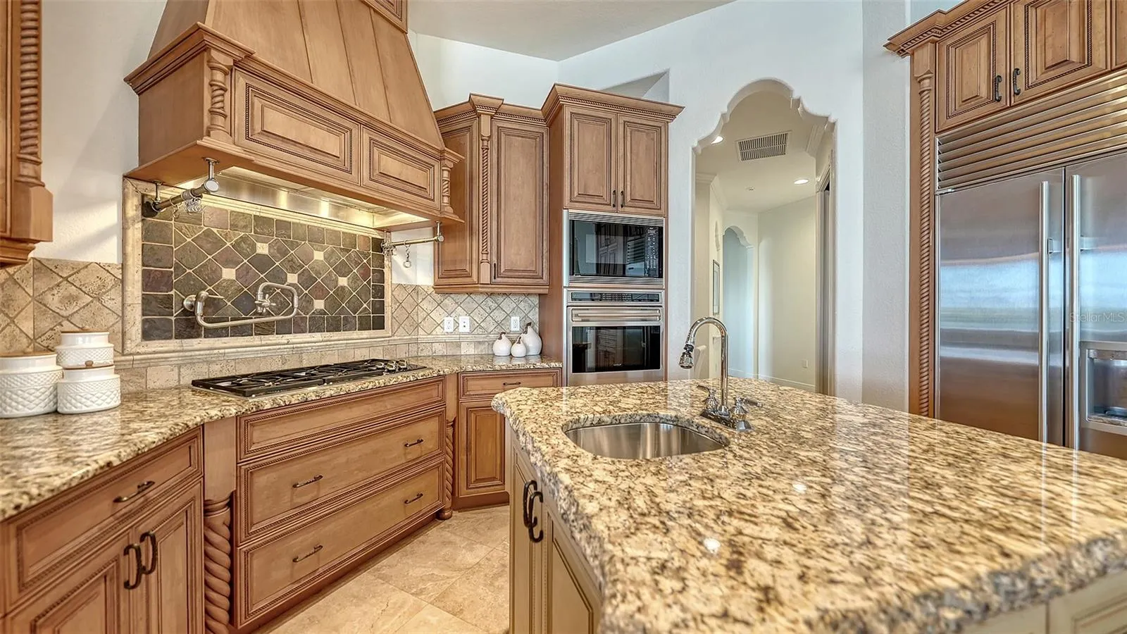 275 LOOKOUT POINT DR