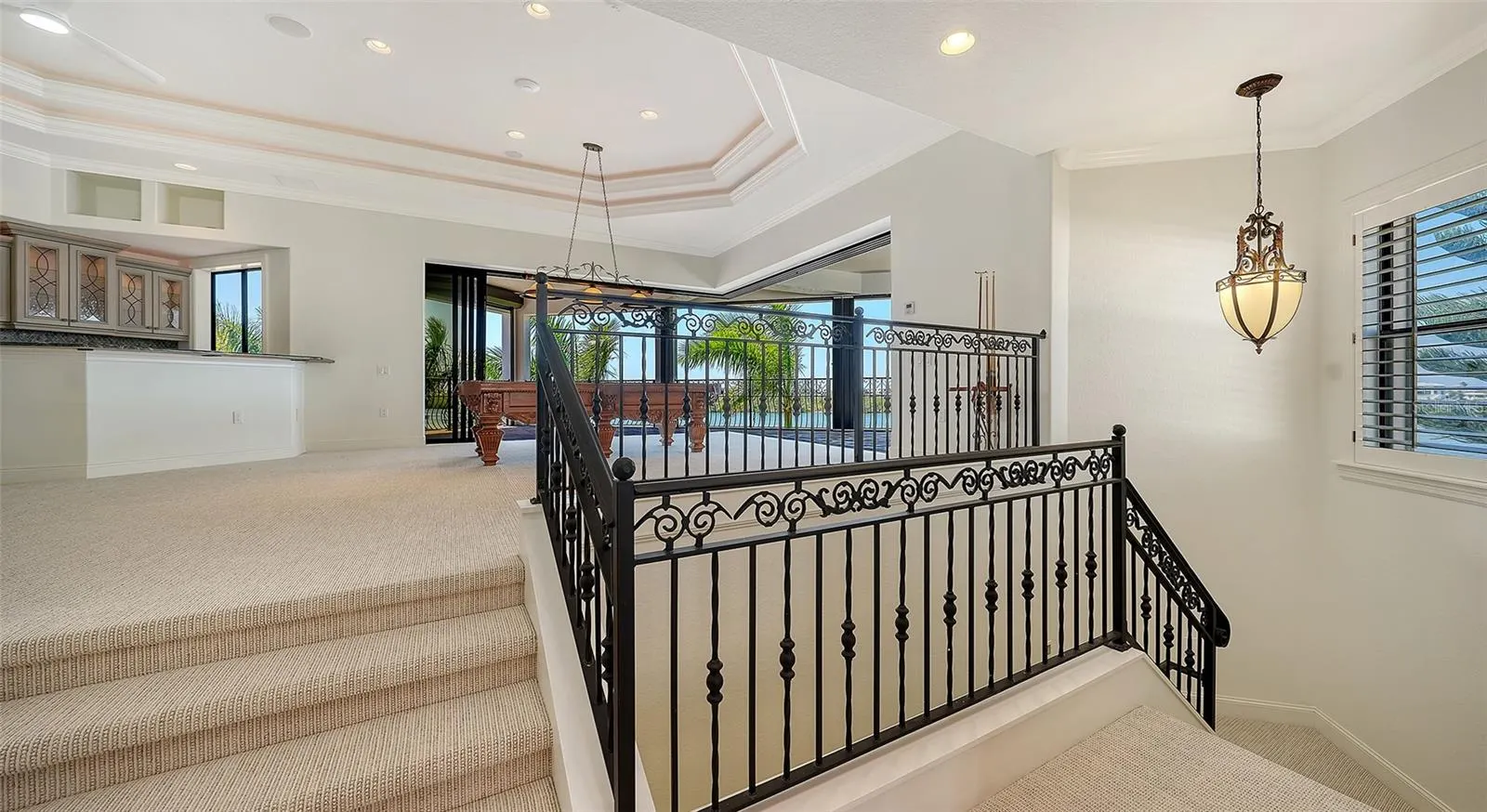 275 LOOKOUT POINT DR