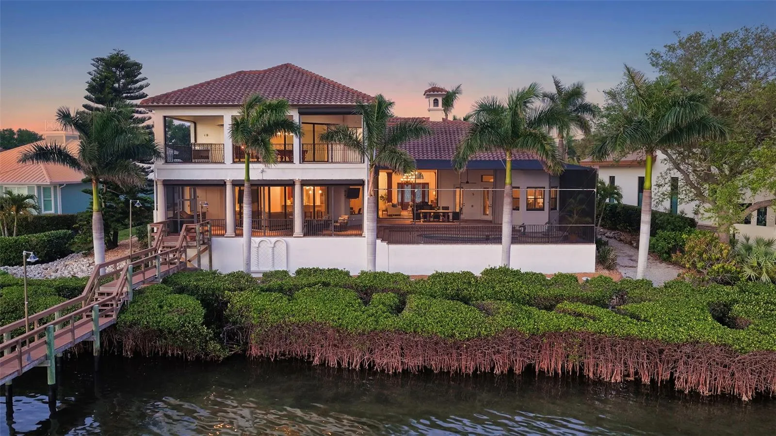 275 LOOKOUT POINT DR