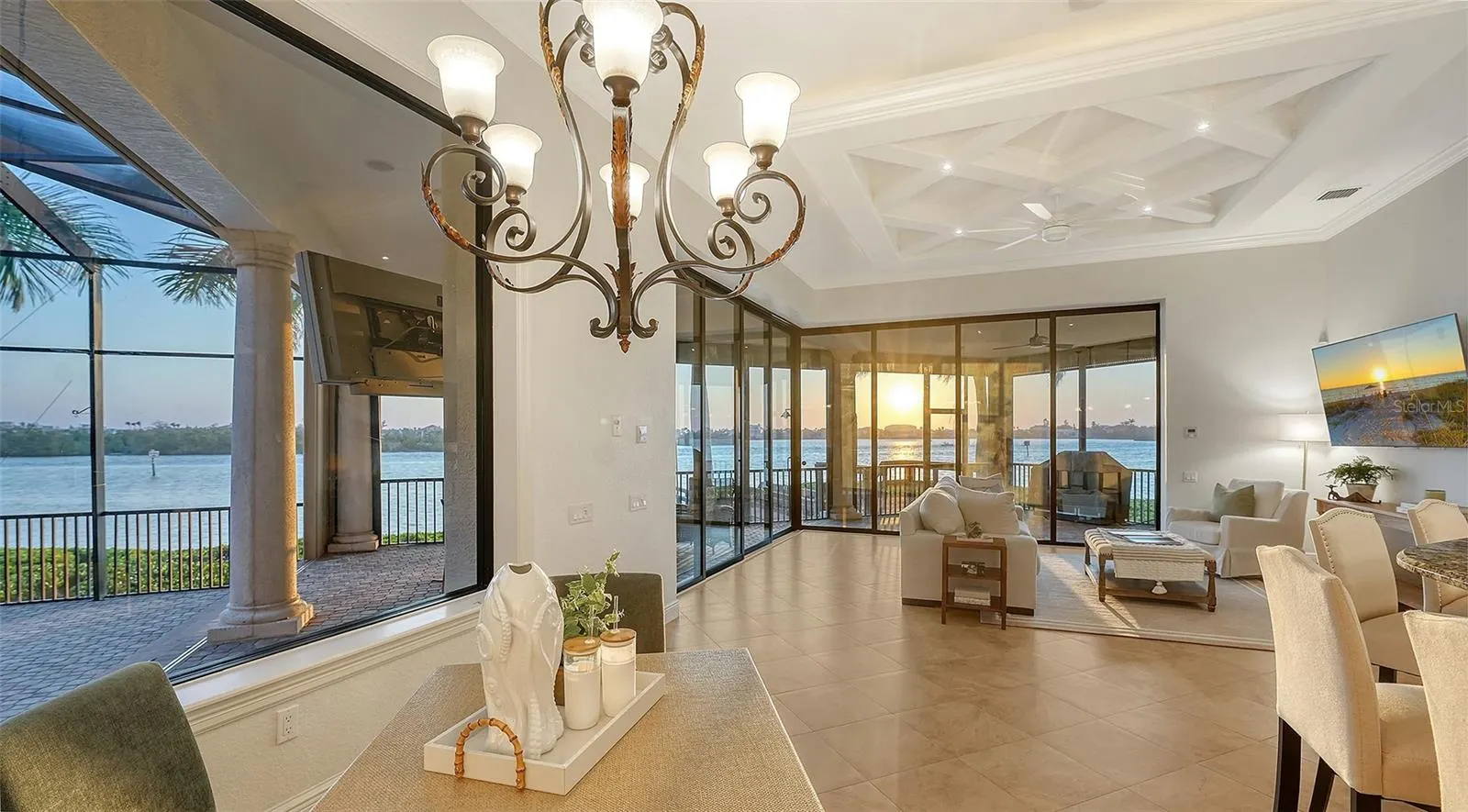 275 LOOKOUT POINT DR