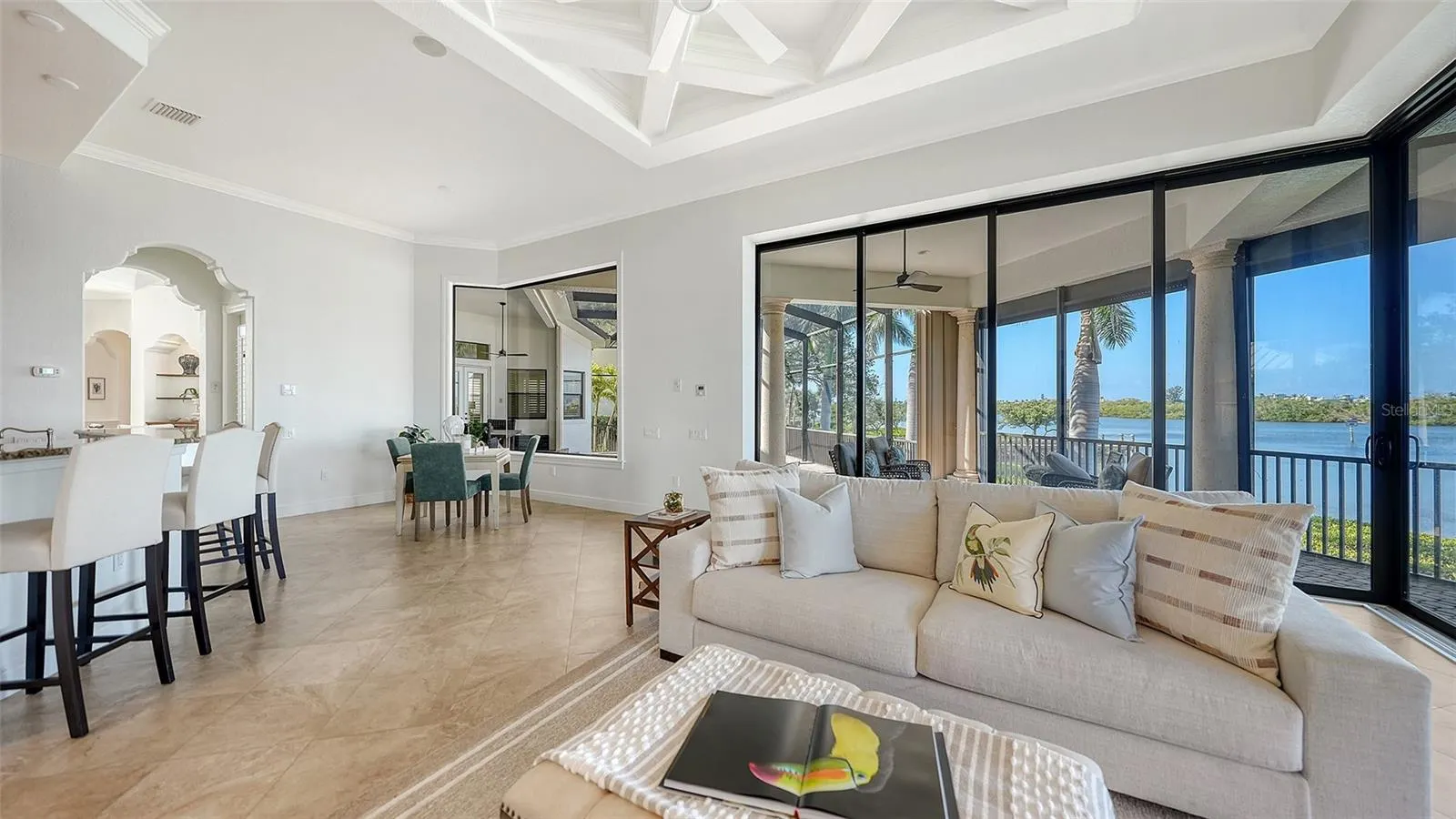275 LOOKOUT POINT DR