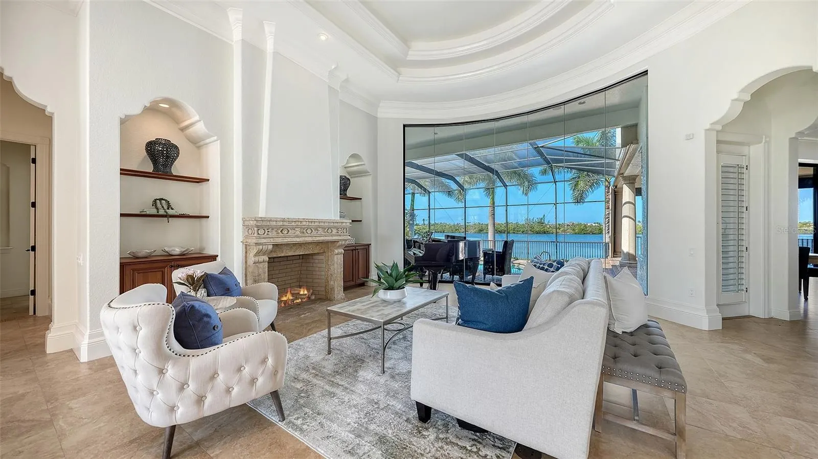 275 LOOKOUT POINT DR