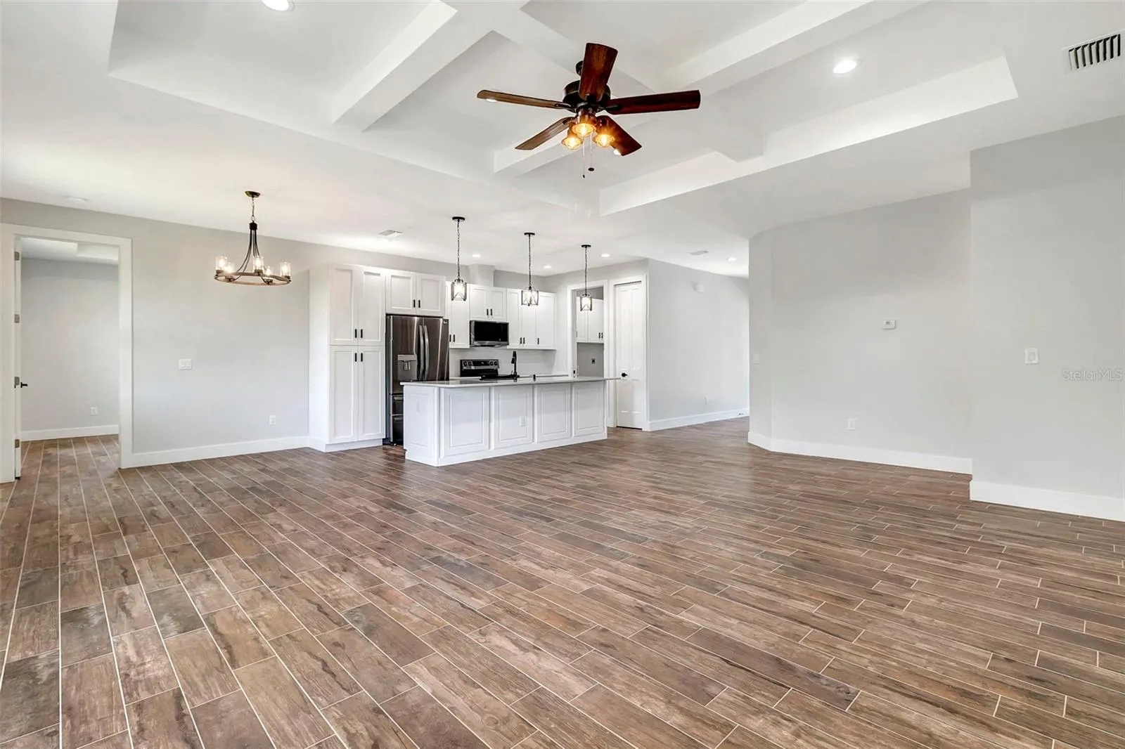 2135 SE CARLSTROM FIELD RD