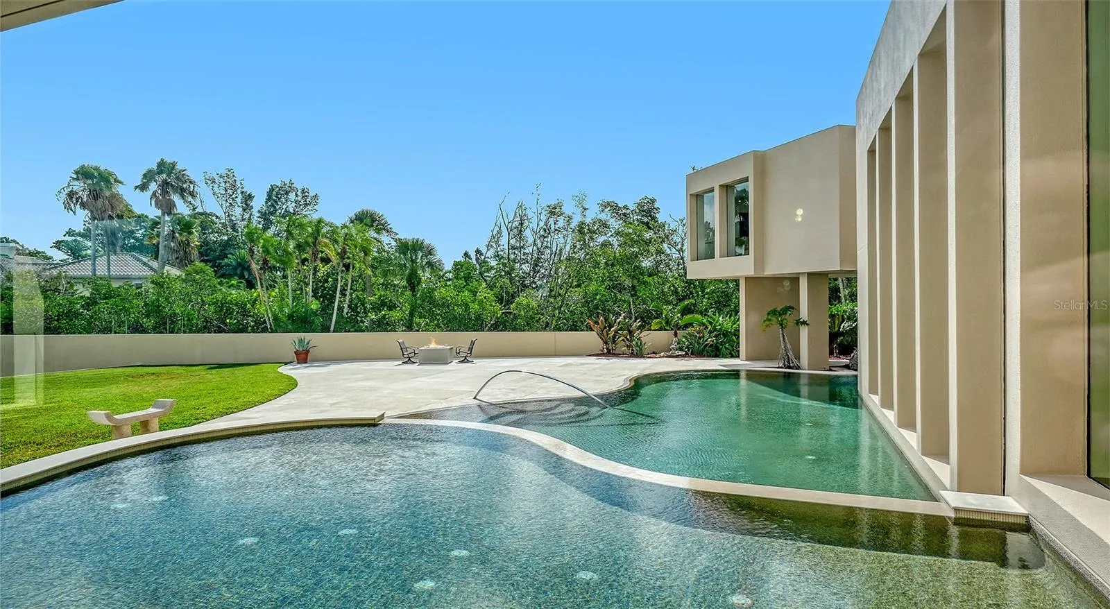 6610 GULF OF MEXICO DR