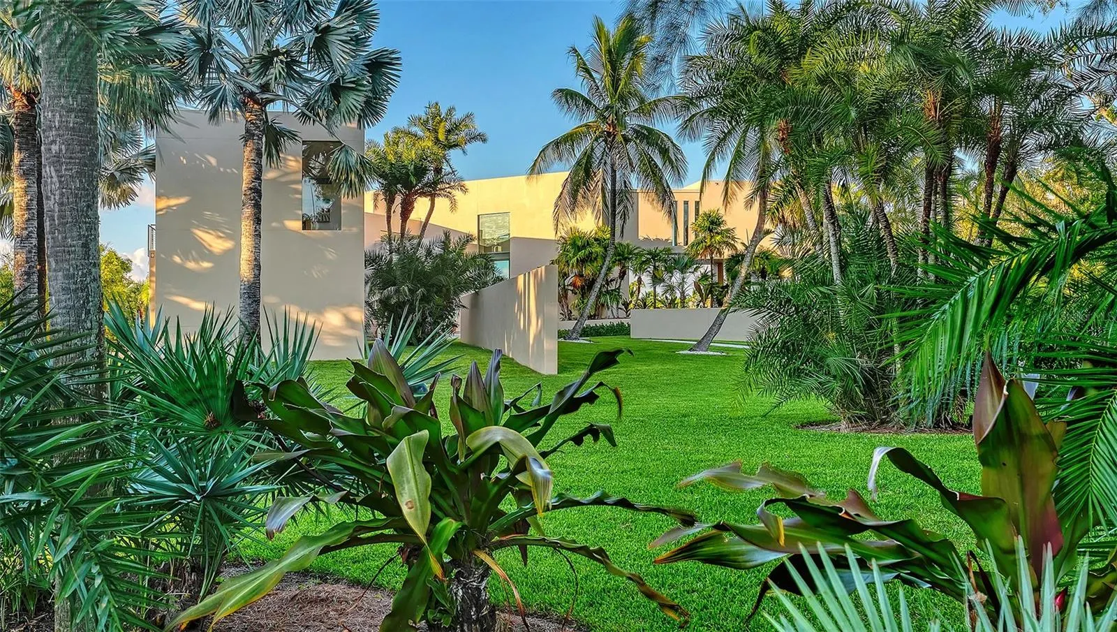 6610 GULF OF MEXICO DR