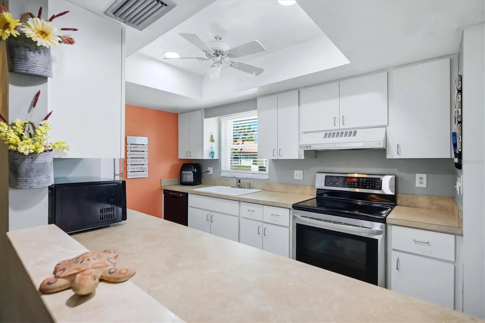 3654 HISPANIA PL #323 #323