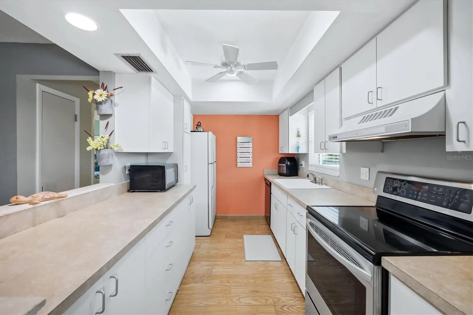 3654 HISPANIA PL #323 #323