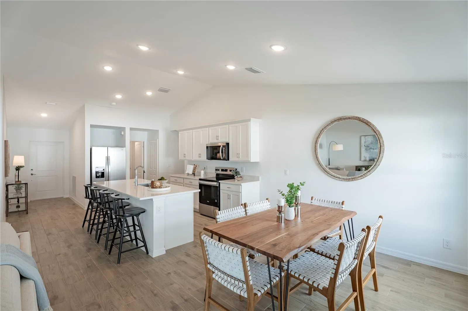 7388 QUAKER ST