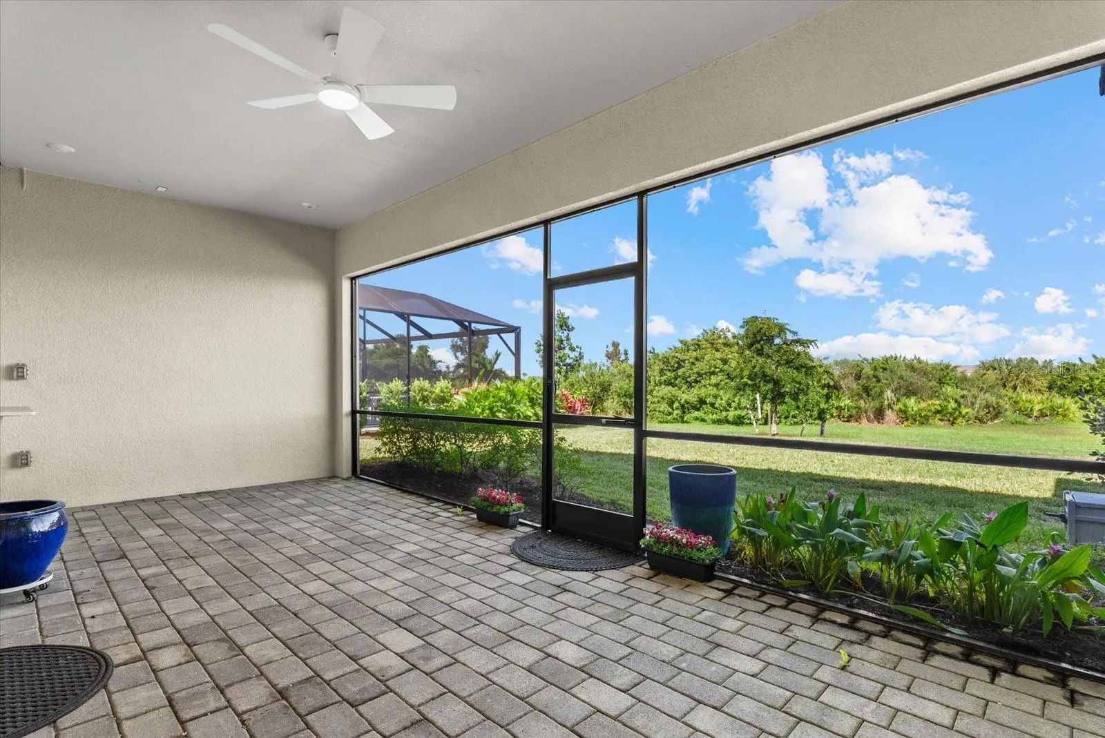 17602 SANTORINI CT