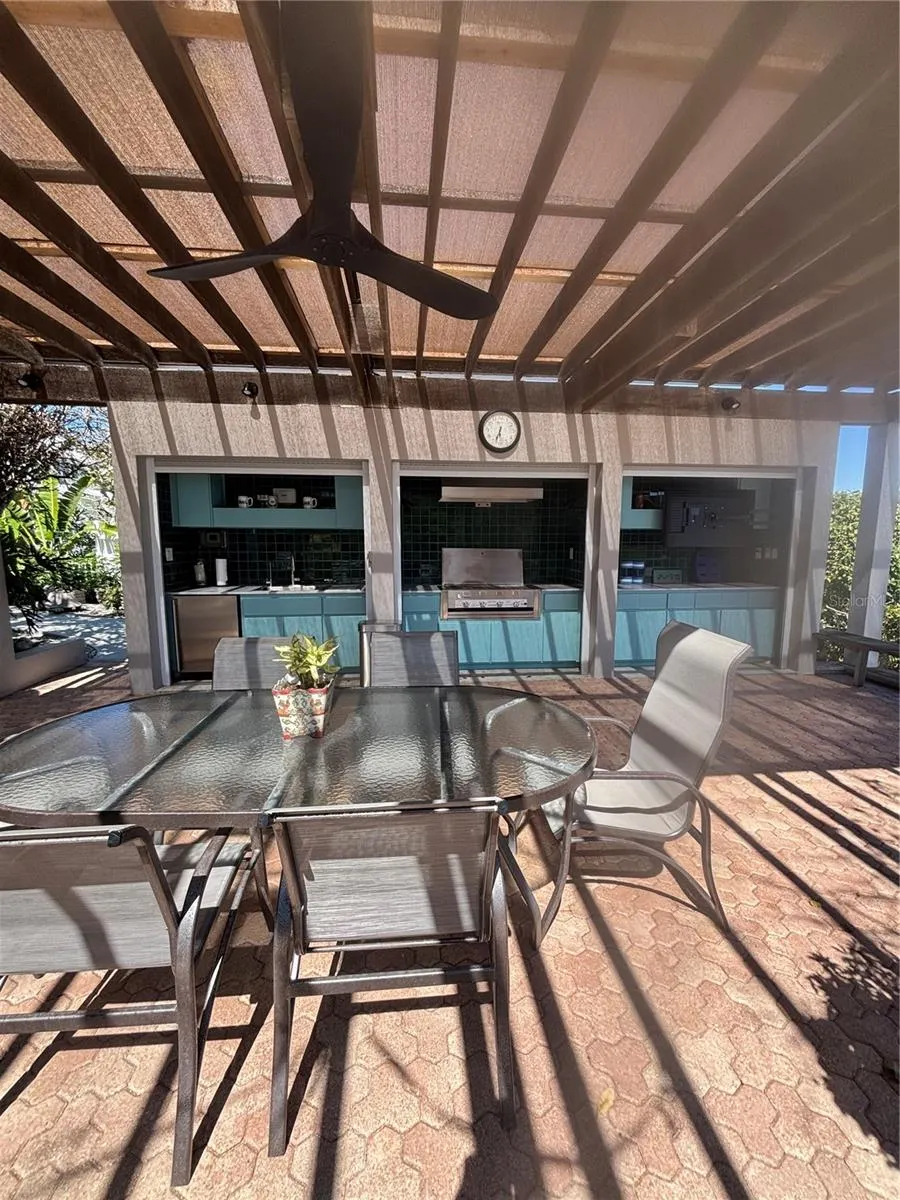 2116 CASEY KEY RD
