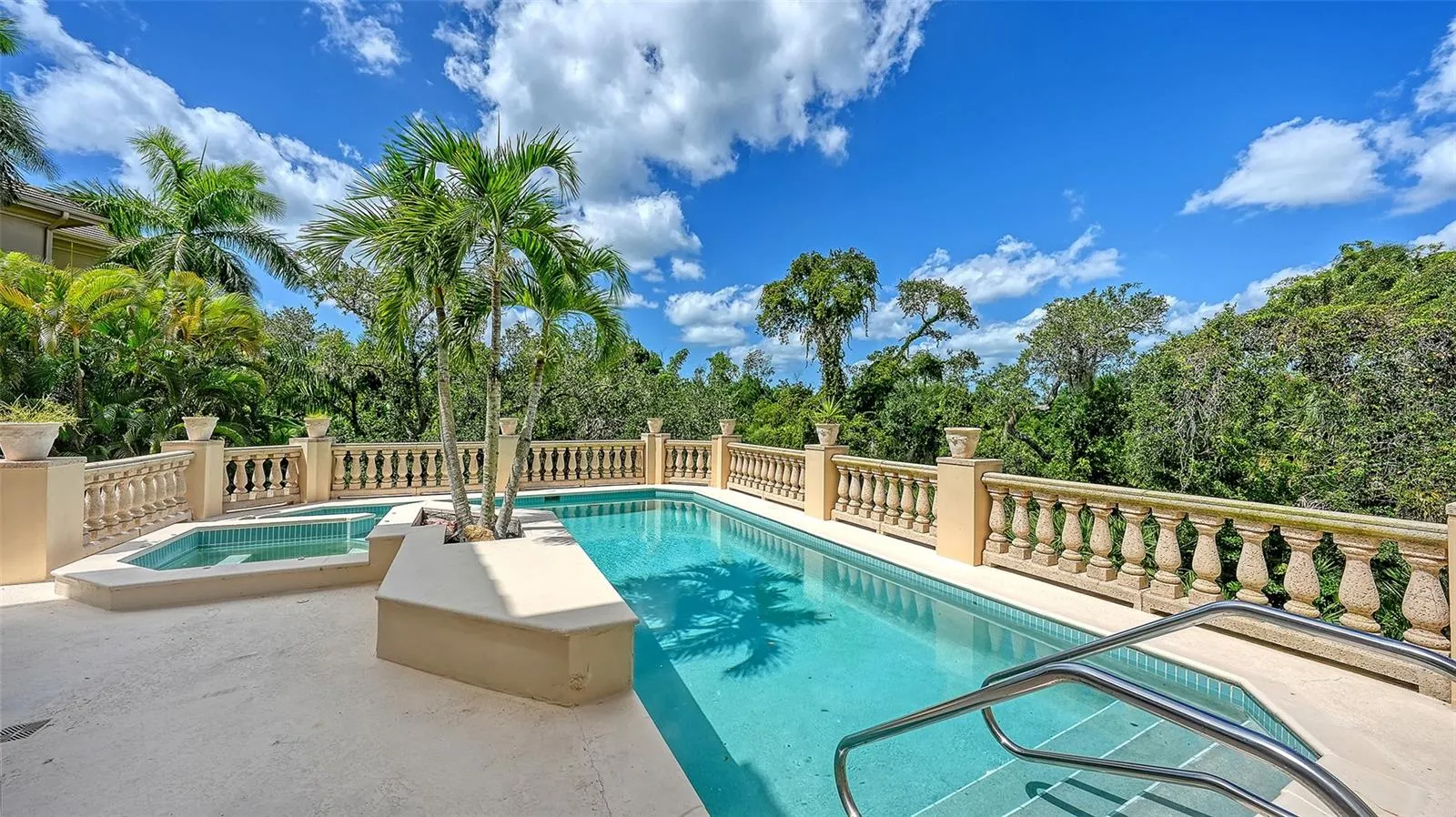 168 COASTAL HAMMOCK CT