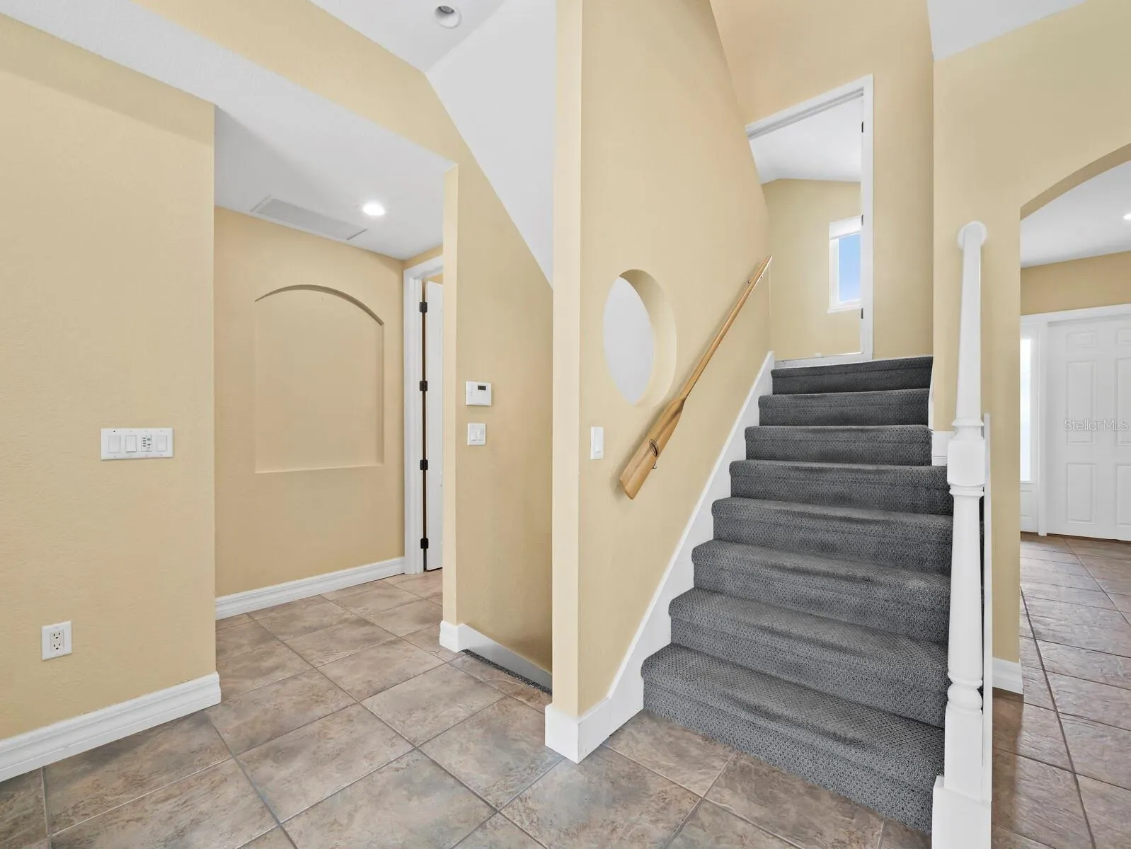 182 ISLAND CIR