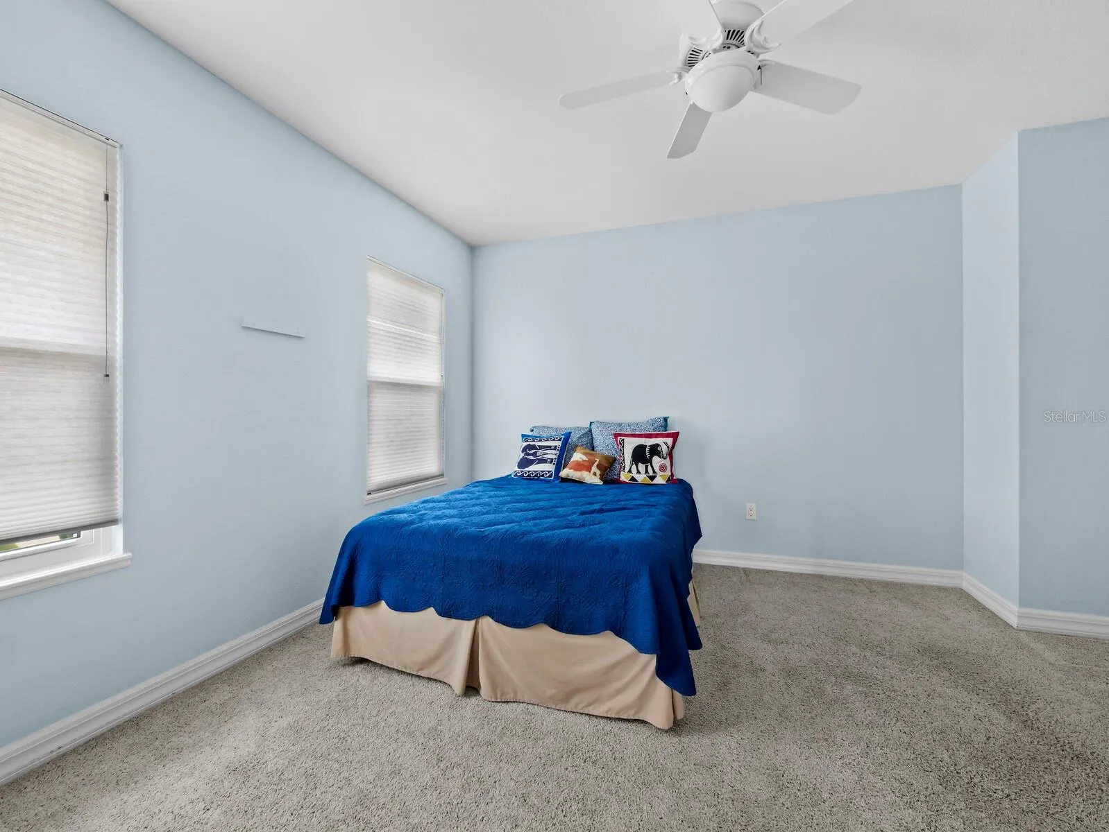 182 ISLAND CIR