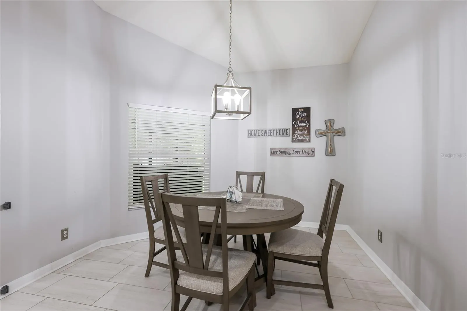 7625 NOTTINGHILL SKY DR