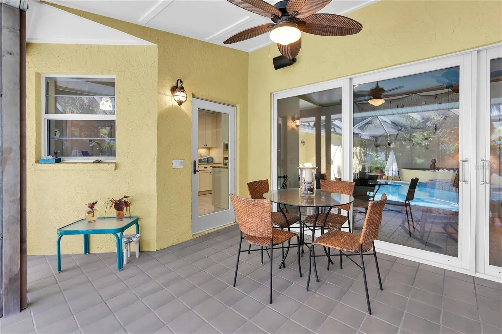 7106 PALM DR