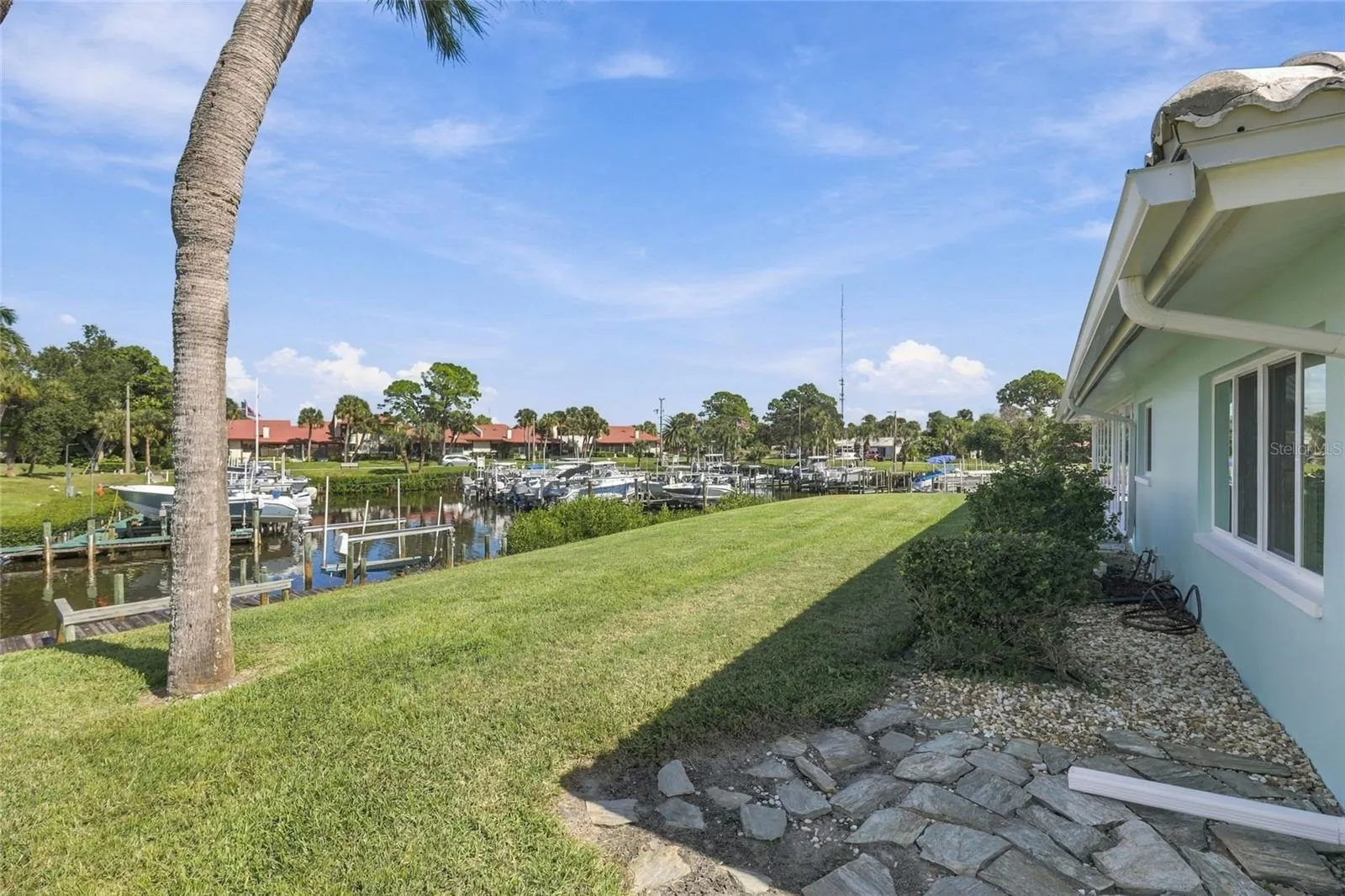 404 PICASSO DR