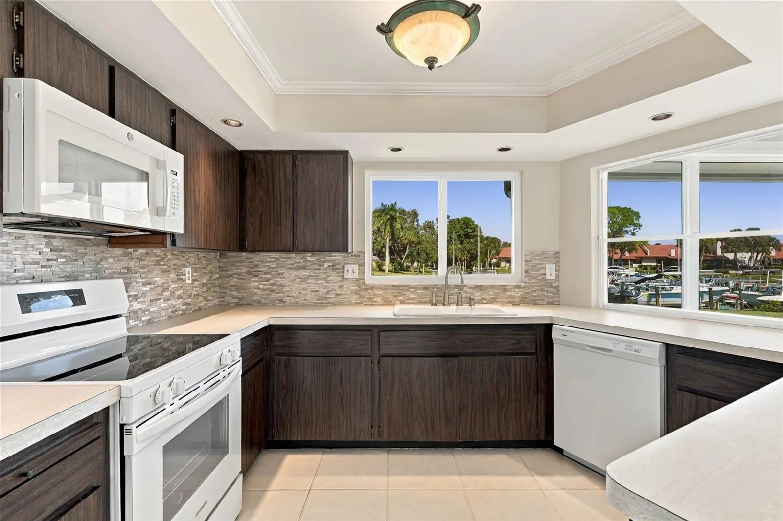 404 PICASSO DR