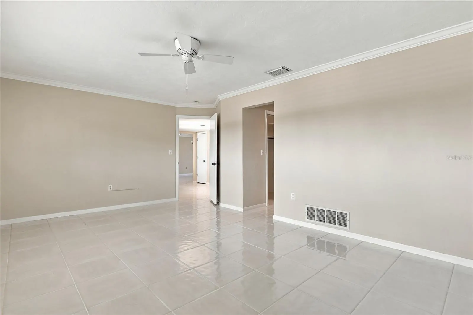 404 PICASSO DR