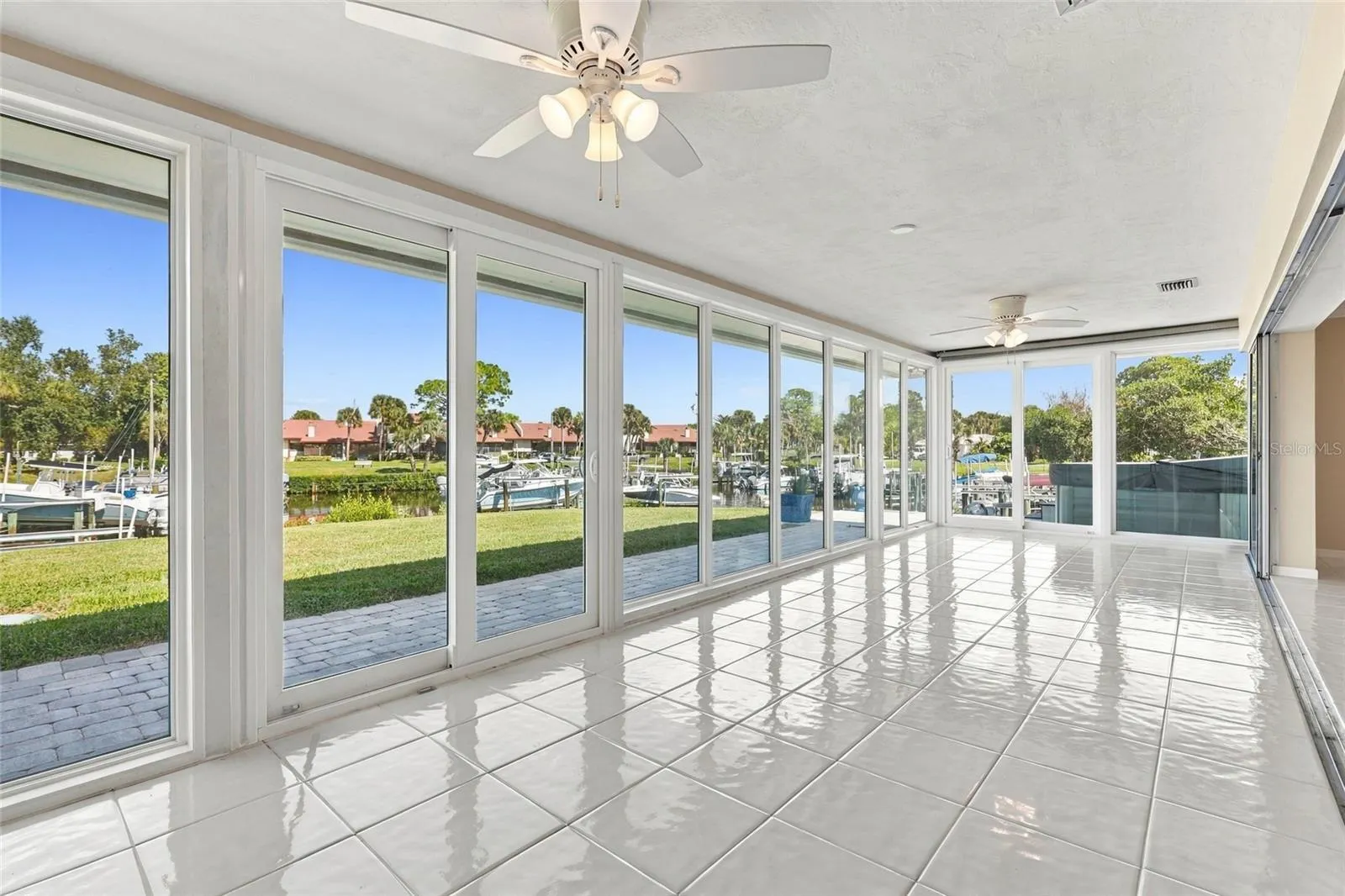 404 PICASSO DR