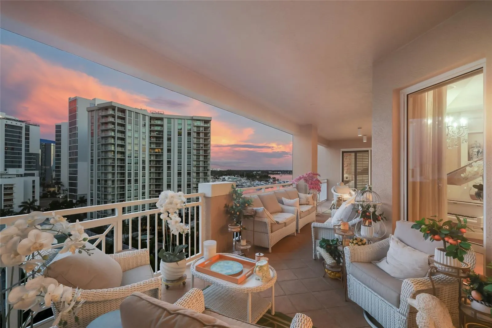 35 WATERGATE DR #804 #804